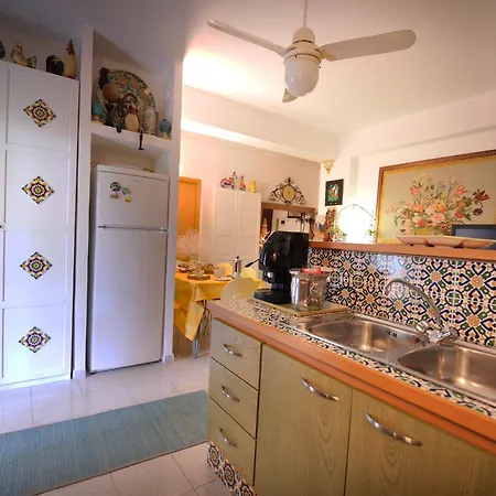 La Casa Di Paola Apartment Giardini Naxos